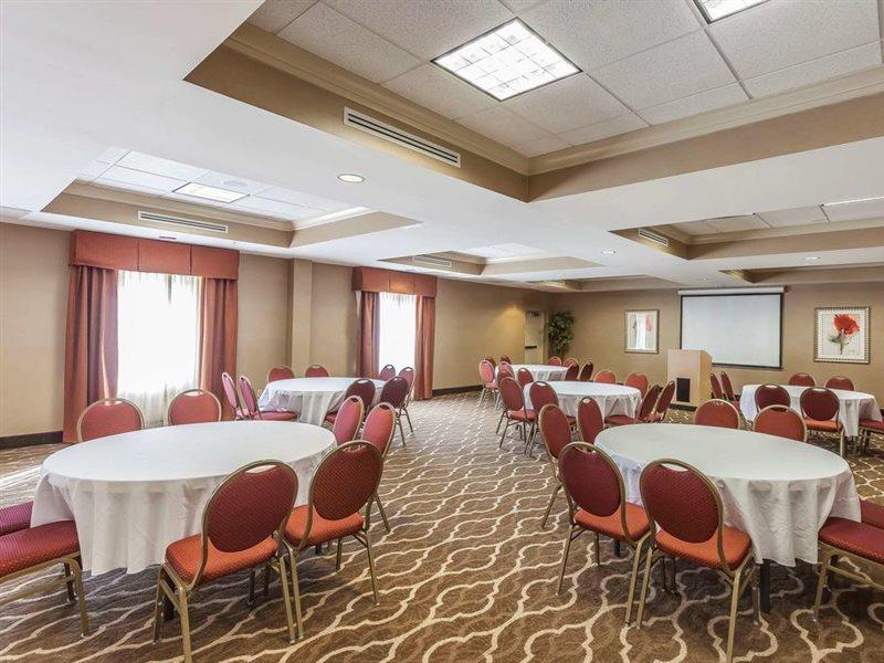 Comfort Suites Suffolk - Chesapeake Экстерьер фото