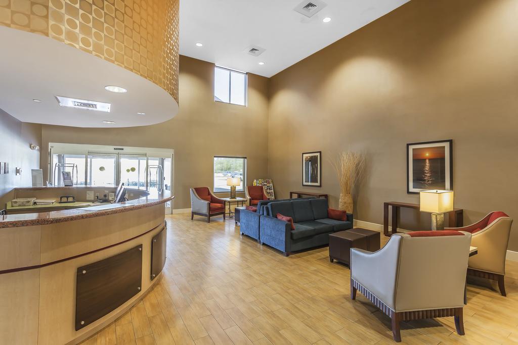 Comfort Suites Suffolk - Chesapeake Экстерьер фото