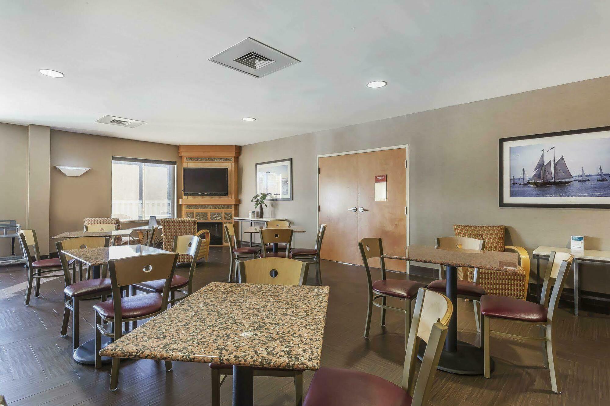 Comfort Suites Suffolk - Chesapeake Экстерьер фото